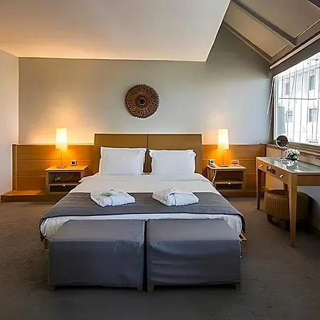 Hotel Taxim Residences 4*