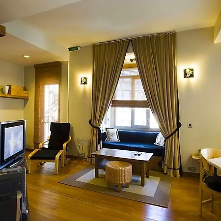 Отель Taxim Residences Стамбул
