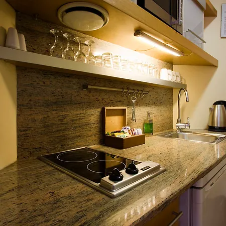 מלון Taxim Residences 4*